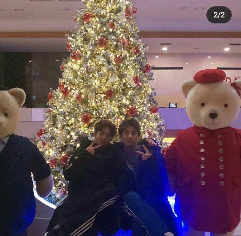 99zthings's tweet photo. everybody say thank you yohan dad for posting this and make me happy once again after I said that i miss them https://t.co/P02xXP9O6B