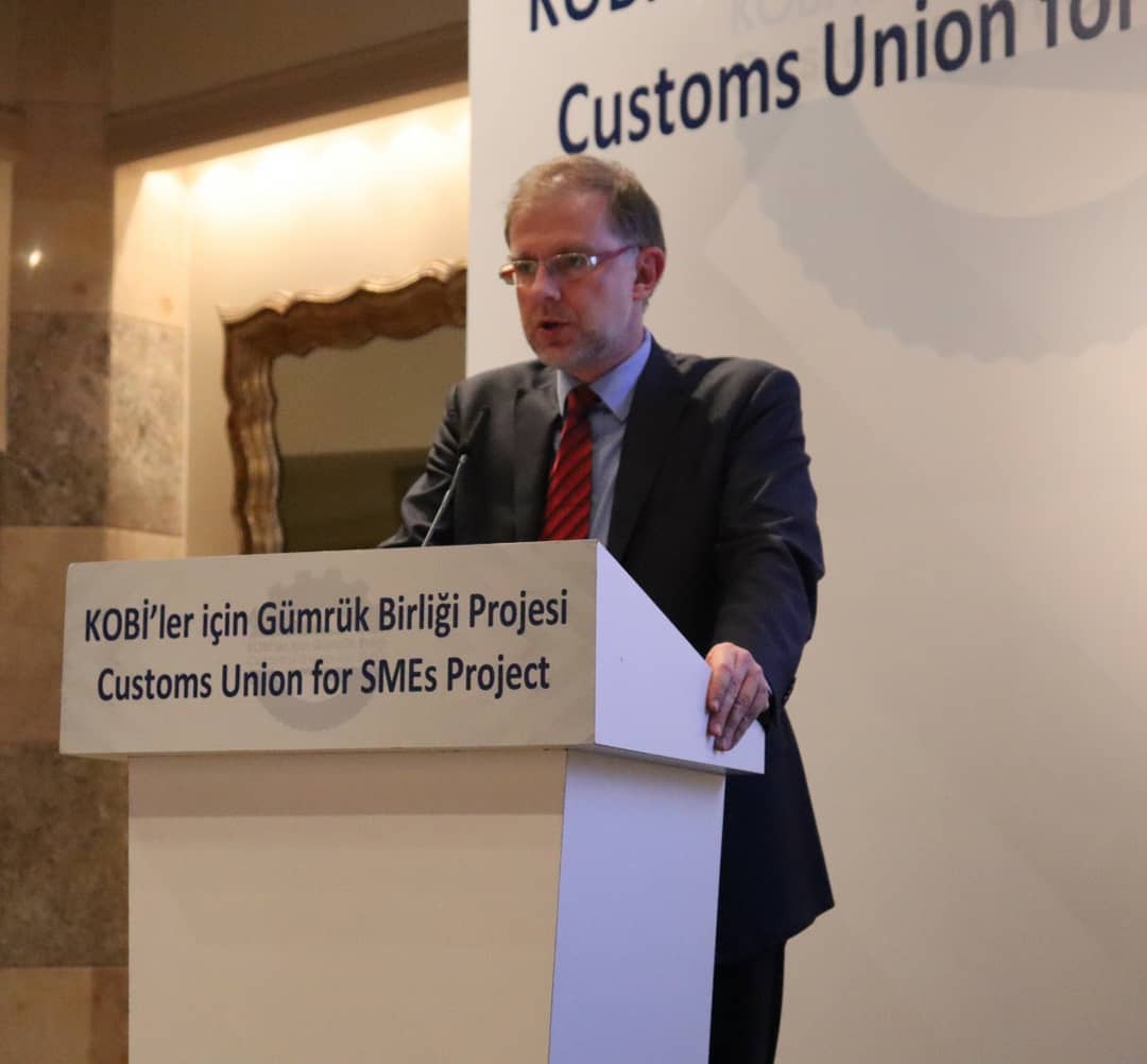 cuforsmes's tweet photo. @turkonfed ev sahipliğindeki toplantı AB Delegasyonu, T.C. Dışişleri Bakanlığı, T.C. Ticaret Bakanlığı ve @TUSIAD'ın katılımlarıyla gerçekleştirildi.

#siviltoplumdiyaloğu #siviltoplumsektörü #kobileriçingümrükbirliği #gümrükbirliği #cuforsmes #abprojeleri #türkonfed https://t.co/Ixsu9gsl2e