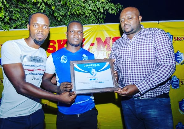 MGFanClub_'s tweet photo. #MGBest_UNIT_Awards
MG Fan Club yahembye MG UNIT I nk'itsinda rito(UNIT) mu matsinda mato ayigize yitwaye neza ukwezi 12.2019
MG Fan Club yishimiye kugira uruhare mu kubaka #RayonSports
https://t.co/l30rmmERpp
#MGFanClub__Imbere__Inyuma__Cyirazira
#Be___Blue__Be__Original https://t.co/X9XrQ5vn2q