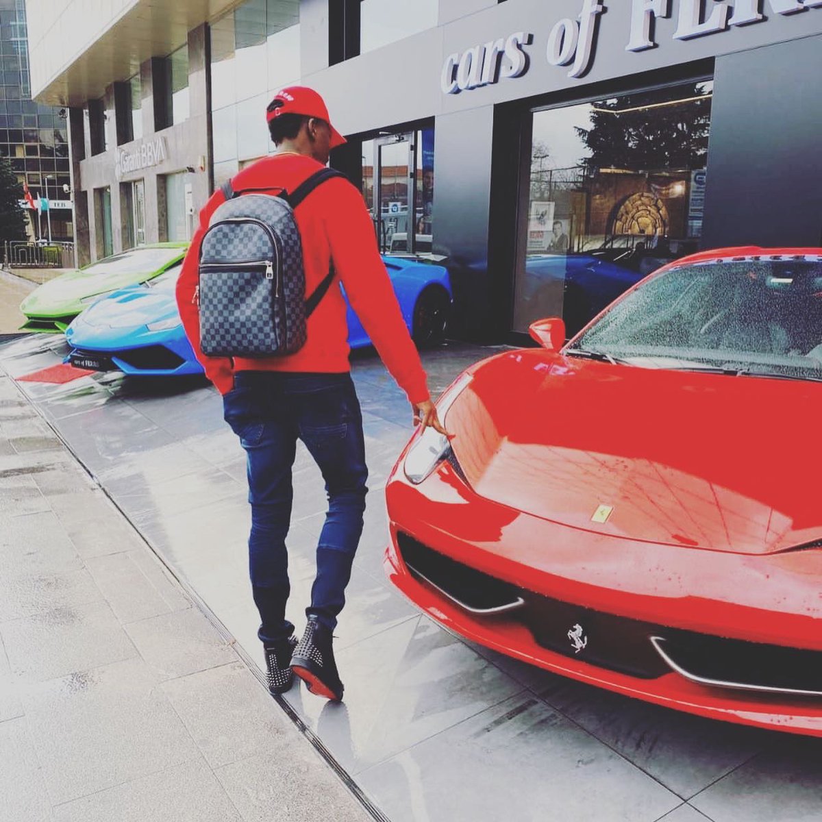 Hadebe owns a Ferrari 2022 | DISKIDAILY.CO.ZA