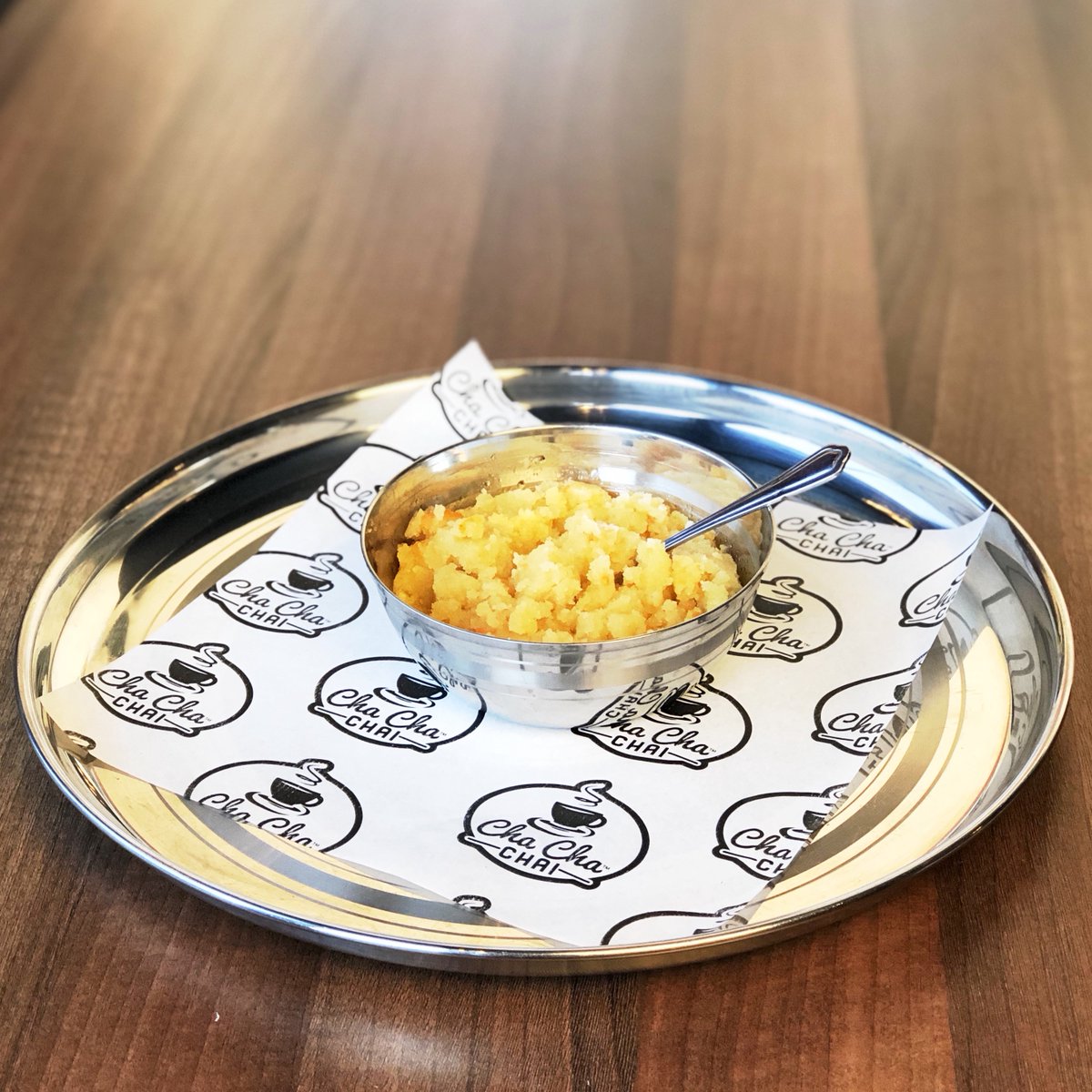 Look, it’s  cooked well. The Halwa is sweet and garam garam mmmMMMMMmmmm the portion is perfect. Av Som ? :p #chachachaiuk #chachachai #lovemychai