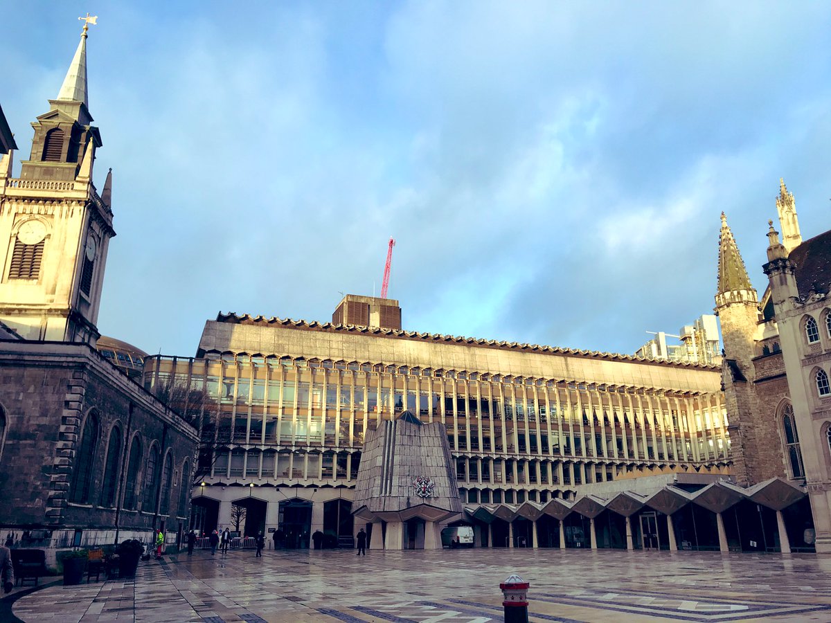 I’m @GuildhallLondon today to judge the #LondonSportAwards. Beautiful morning to discuss the great work going on across the capital to give more people the opportunity to enjoy being active 🤸🏾‍♂️ @LondonSport @_ukactive