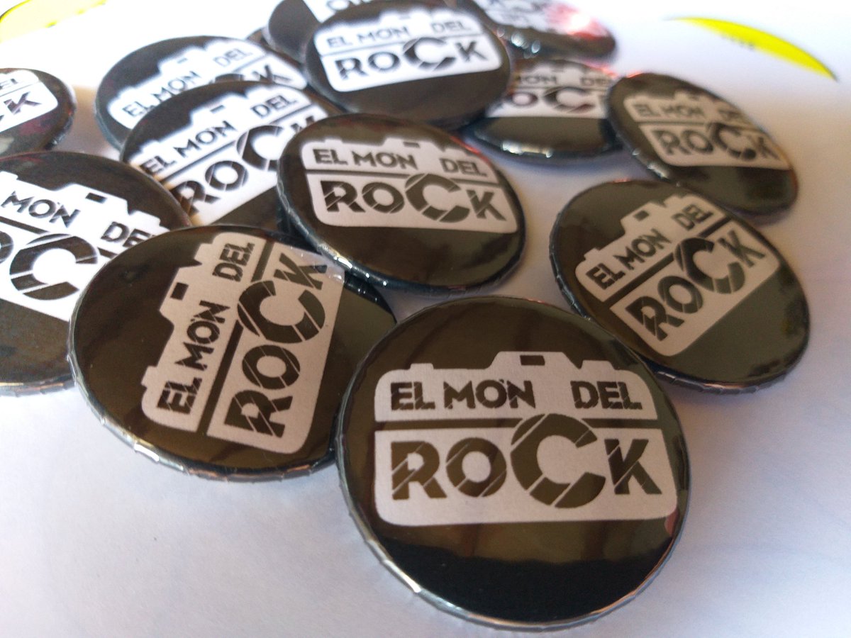 Fes les teves xapes personalitzades amb <a href="/MallorcaXapa/">Mallorca Xapa</a> 🔥👌 Els millors preus de l'illa.
#chapas #merch #badges