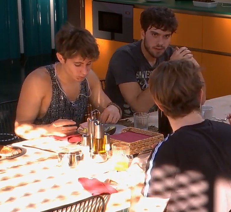 paumklsn's tweet photo. mis protegidos
#OTDirecto17E https://t.co/aFGQKArroh