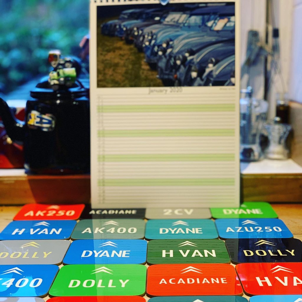 CitroenGifts's tweet photo. Fancy a FREE CHEVRON CITROEN COASTER with our calendars 😍😍 all you have to do is order either the #ASeries or #citroën calendar and put in the comment box colour and make of Citroen fancy 😊 #citroën2cv #2cv #citroen #2cvgb #citroenDS #i♥️citroen  https://t.co/fNFGl1QMwM https://t.co/s6a6xDtDKf