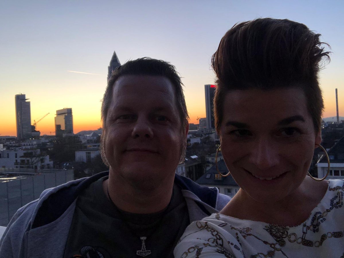 erich_erichsen's tweet photo. #eXpert4future Geburtsstunde eines neuen Formats. Gemeinsam mit emmy_oettinger_steuerberatung auf der Terrasse vom #desginofficesfrankfurt #digitalrockstar #digitator #digitalekanzlei #wirdigitalisierendennorden #topkollegen #wirsinddatev https://t.co/COCvCTLchv