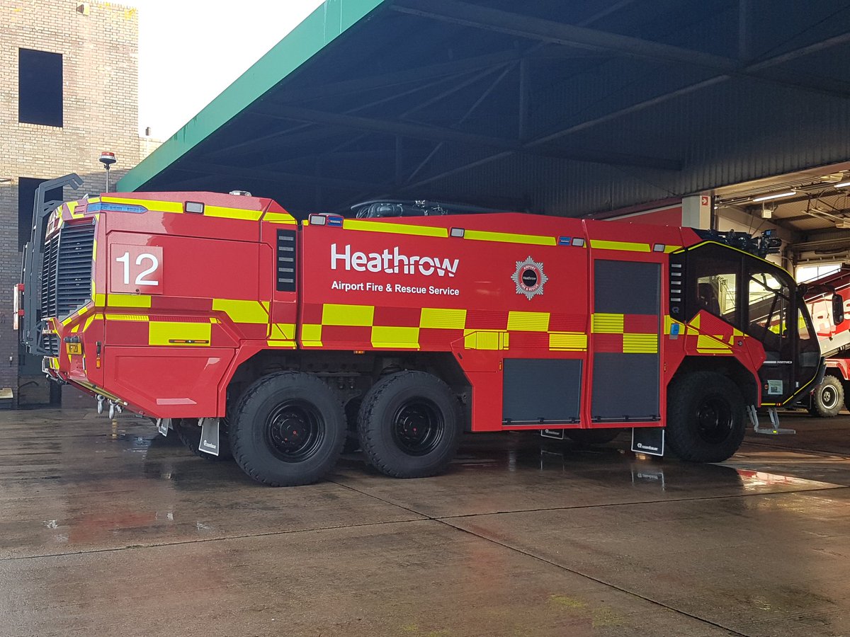 HartleyWintney8's tweet photo. Day job fire engine pics.
#Fire10 & #Fire11 coming off the production line to form our new 2 vehicle strategy to domestic response. #Fire12 our 9th @RosenbauerUK Panther airfield crash appliance. #newtoys https://t.co/giPB4eMDLU