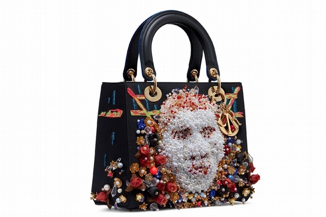 Goodskiller1's tweet photo. ❤️Dior Lady Art bags
This bag is inspired by the cosmos to create this motif.
What do you think of when you see this bag？
#goodskiller #diorladybag #Diorfashionbag #dior #designbags #fashionblogger https://t.co/zrlhQYmtbc