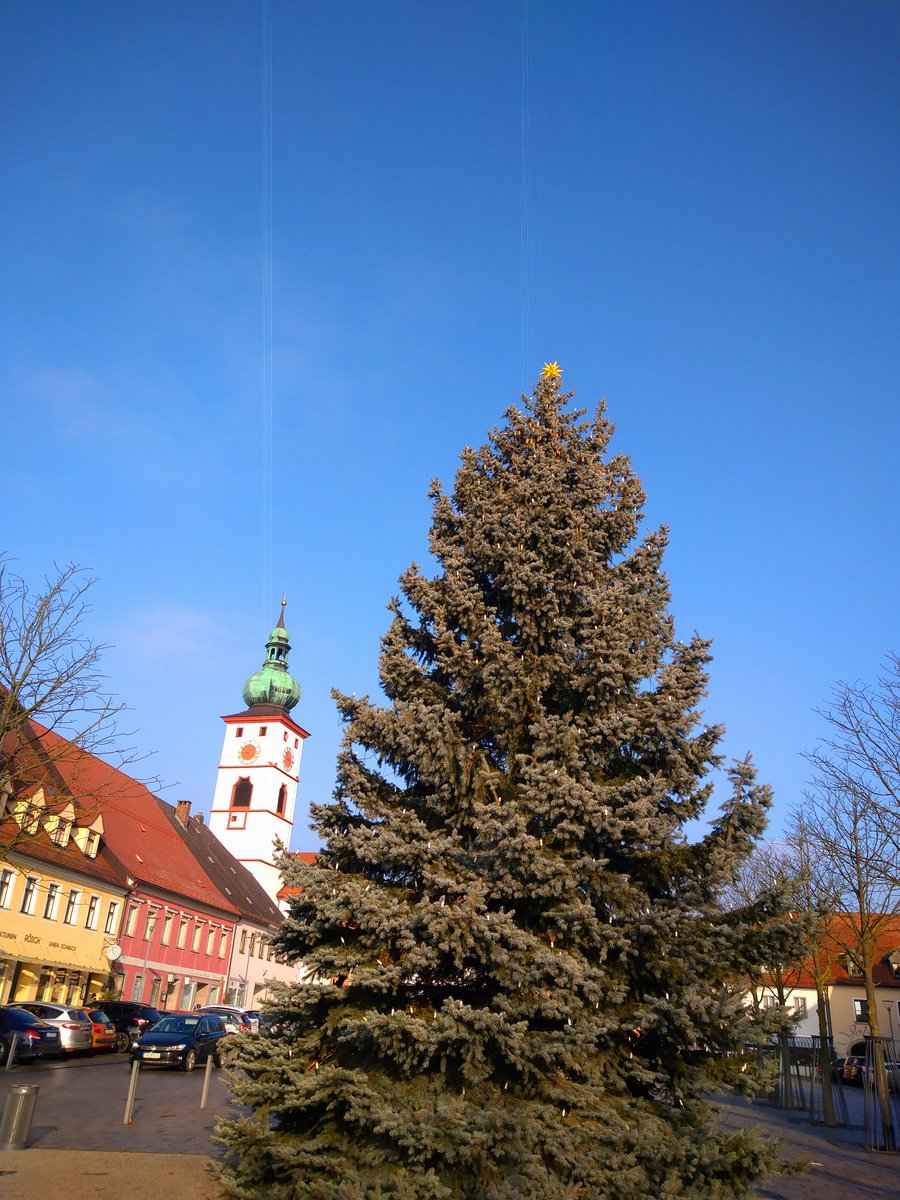 never_everS21's tweet photo. Obapfolz. Servus aus dem schönen Tirschenreuth. Azzurro! https://t.co/zZlLpoaOWY