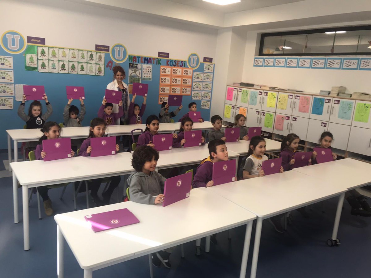 Uğur Okulları PDR ve AR-GE’den Sorumlu Genel Müdür Yardımcısı Barış Sezgin, Uğur Okulları Bornova Kampüsü’nde 2019-2020 eğitim öğretim dönemi yarıyıl tatilini değerlendirdi.☀️

Haber linki: bit.ly/2swgOHa

#UğurluOlmak