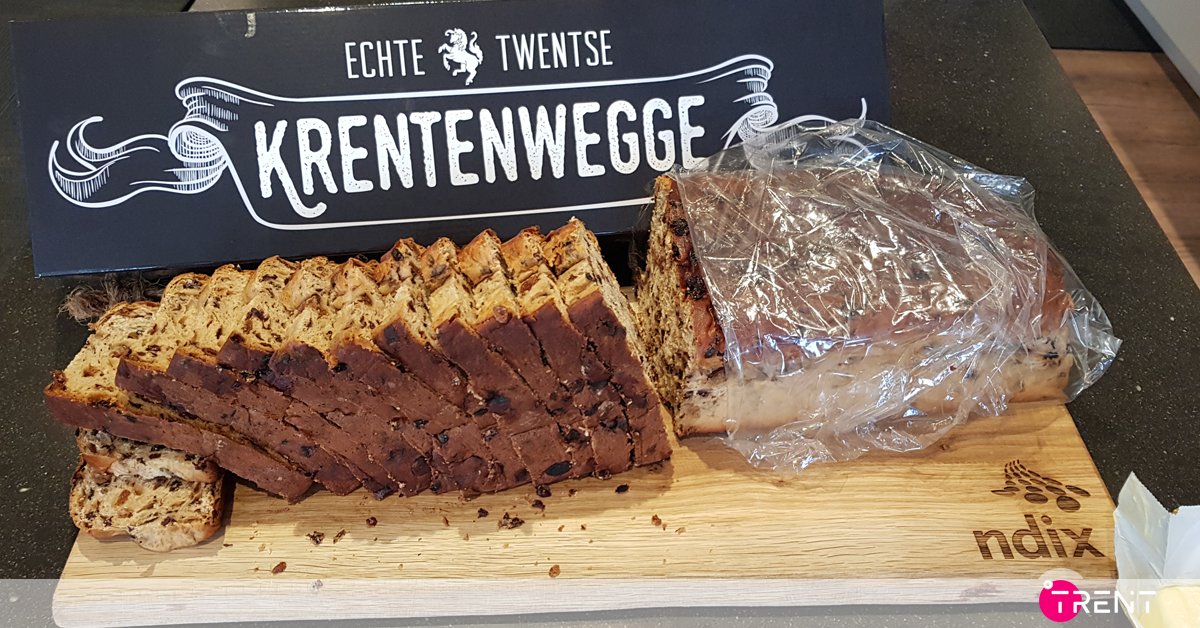 Bedankt <a href="/NDIXbv/">NDIX</a> voor de heerlijke krentenwegge. Dat is nog eens een lekker begin van het nieuwe jaar. 😋

#twents #smullen #twentewegge