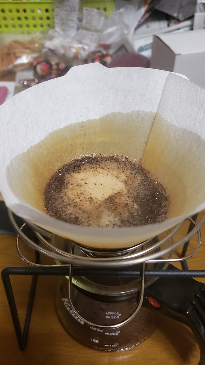 sora20180's tweet photo. 夜のコーヒー☕

bubudecoffeeさんの

BirdFlower

10g 150cc 92℃で抽出

豆がなくなってしまったので
しばらく飲めないのでゆっくり
味わって頂きました

#bubudecoffee
#baskingcoffee
#birdflower
#ウチカフェ
#コーヒー好きな人と繋がりたい https://t.co/r9QDLaJv8h