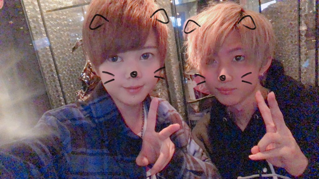 natume222222's tweet photo. 19日イベントとなってましゅ
暇な予感しかしないので営業開始からテキーラ飲んで待ってます🥺
#ホストル
#Egeneration https://t.co/098aAbSCOO