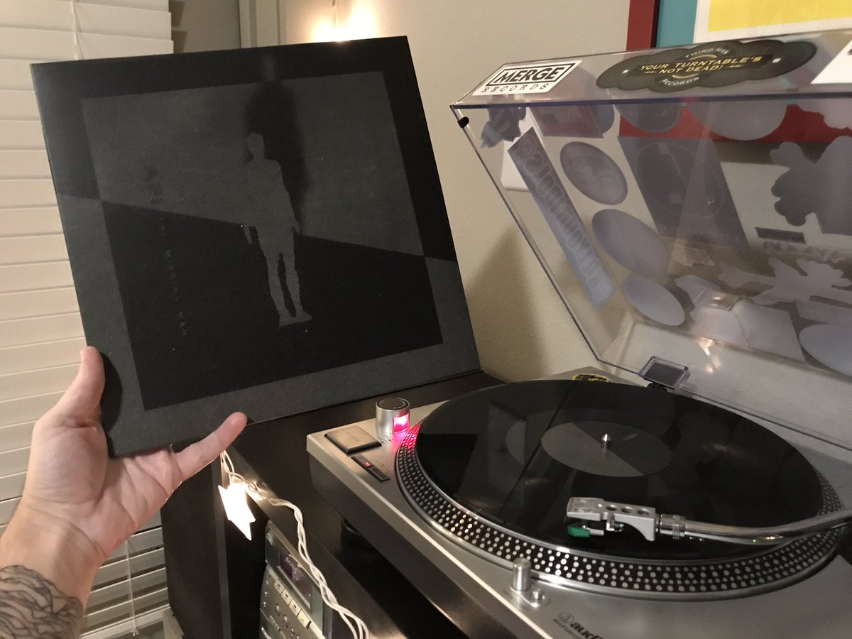 evilive7's tweet photo. Over time, pretty lies
Break angels, break angels
Oh, can you perfectly recite
So I may hear those pretty lies?
Break angels

AFI - The Missing Man 

@AFI #afi #themissingman https://t.co/n9qOWejmoq