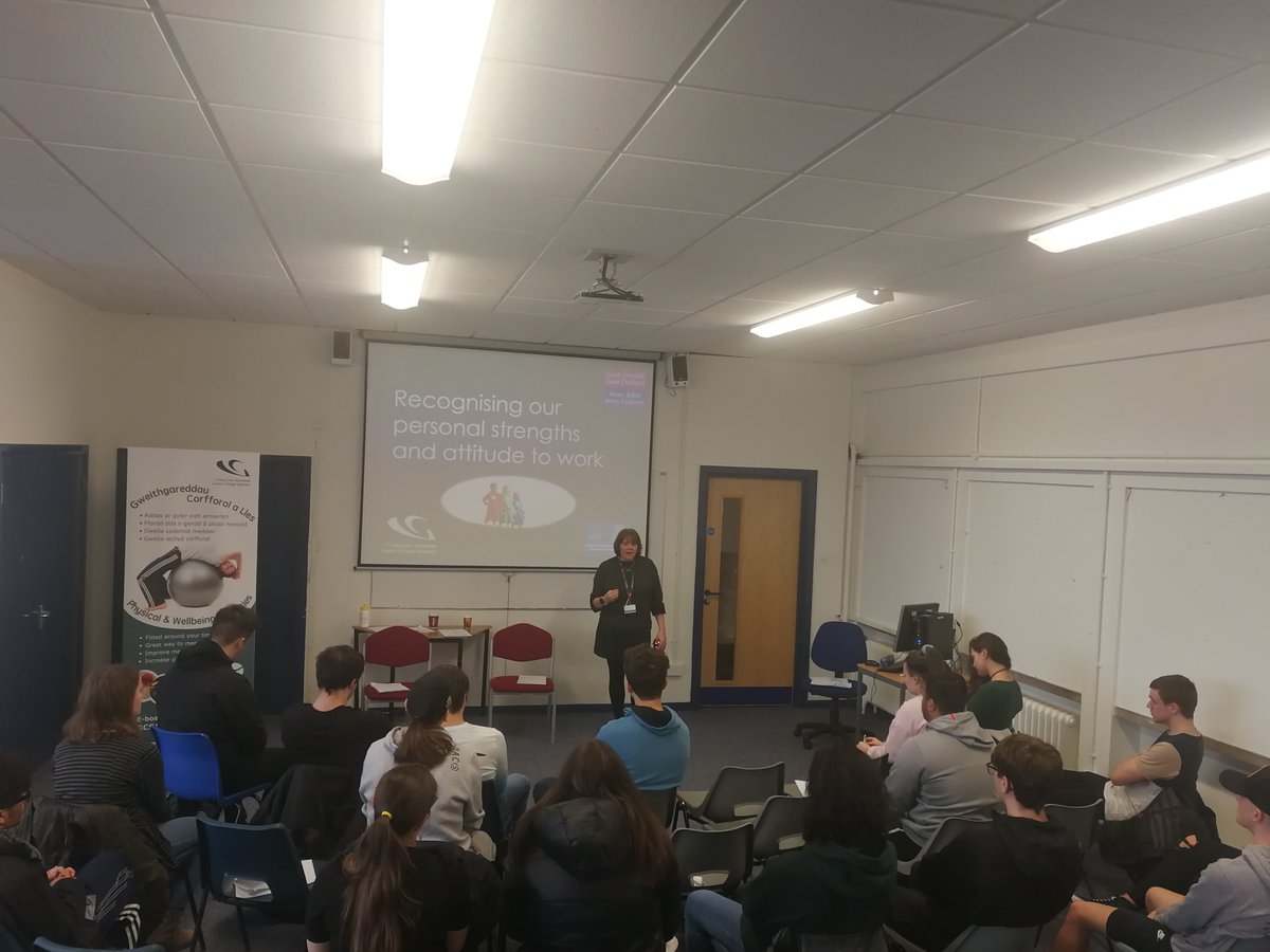 SwanseaBJBF's tweet photo. Great session at our Futures Academy yesterday supporting our students to recognise their personal strengths and positive attitudes towards work. 🙌

Brilliant work everyone! 🤩

#MyPotentialMyFuture https://t.co/AJ2Rwtj6JL