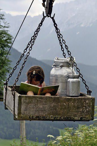 "There is no friend as loyal as a book." 
— Ernest Hemingway
#reading #writing