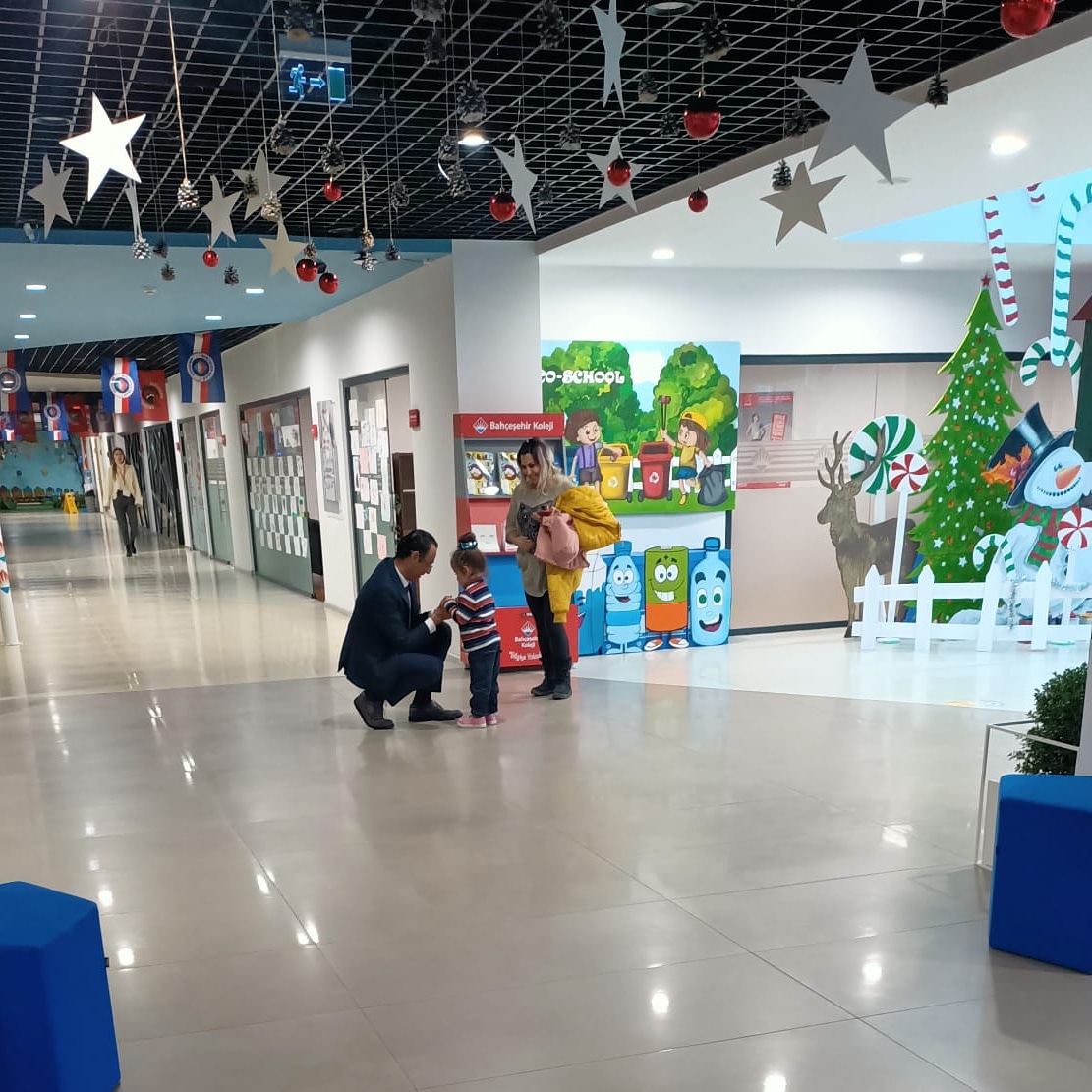Bir Bakış Bir Bakışa Çok Şey Anlatır Bazen...
Yine Bir Mutluluk Günü...