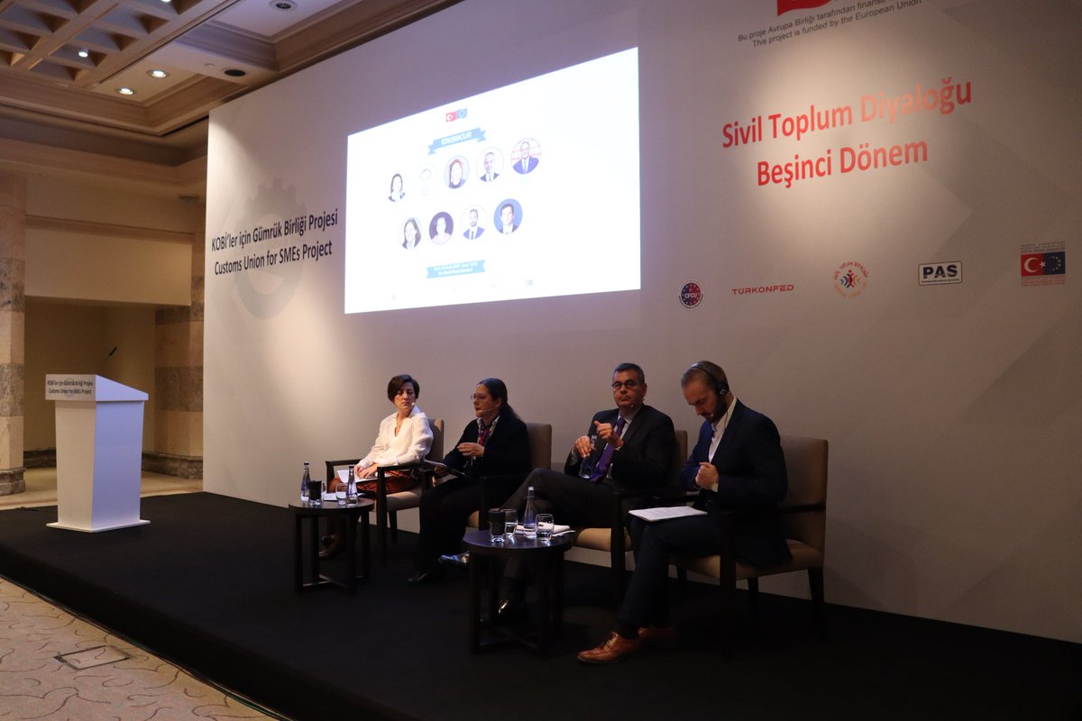 cuforsmes's tweet photo. Panelle devam eden toplantıda @ikv1965 Genel Sekreteri Çiğdem Nas moderatörlüğünde proje raporu tanıtıldı ve #gümrükbirliği modernizasyonu üzerine yeni perspektifler tartışıldı.

#siviltoplumdiyaloğu #kobileriçingümrükbirliği #gümrükbirliği #cuforsmes #türkonfed #ikv #edam https://t.co/ehvG0teF4x