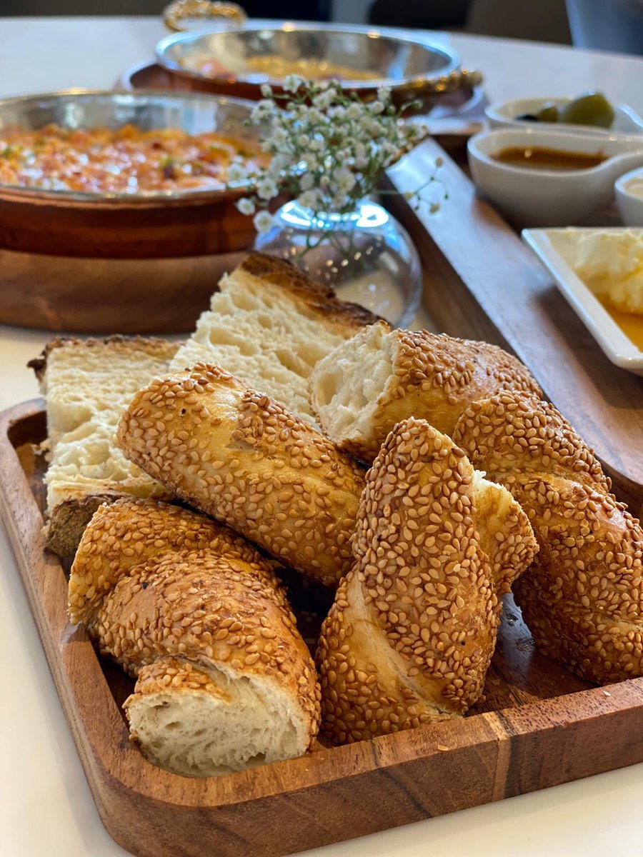 39stepscoffee's tweet photo. 🚨We're delighted to be starting our Mediterranean Breakfast from today!⁣
⁣
😋 Every day, 8am-3pm in 39 Steps Knightsbridge we'll be serving a delicious variety of Mediterranean delicacies, including simit, menemen, eggs with sucuk, vegan shakshuka, and much more!⁣ https://t.co/oSb9T3qa8A