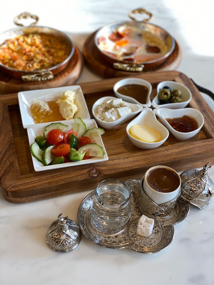 39stepscoffee's tweet photo. 🚨We're delighted to be starting our Mediterranean Breakfast from today!⁣
⁣
😋 Every day, 8am-3pm in 39 Steps Knightsbridge we'll be serving a delicious variety of Mediterranean delicacies, including simit, menemen, eggs with sucuk, vegan shakshuka, and much more!⁣ https://t.co/oSb9T3qa8A