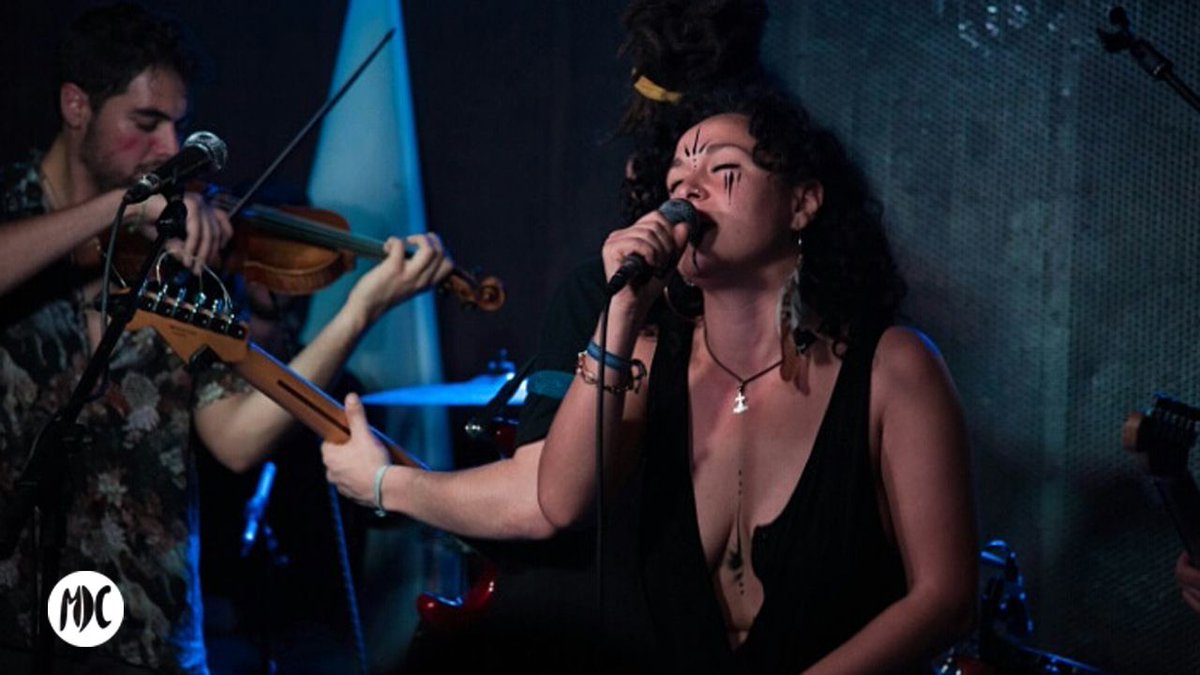 Hablamos con Noelia Morgana, una poeta «de la calle».
Te lo contamos en Más de Cultura:
masdecultura.com/literatura/noe…

#Literatura #NoeliaMorgana #poeta #MásDeCultura