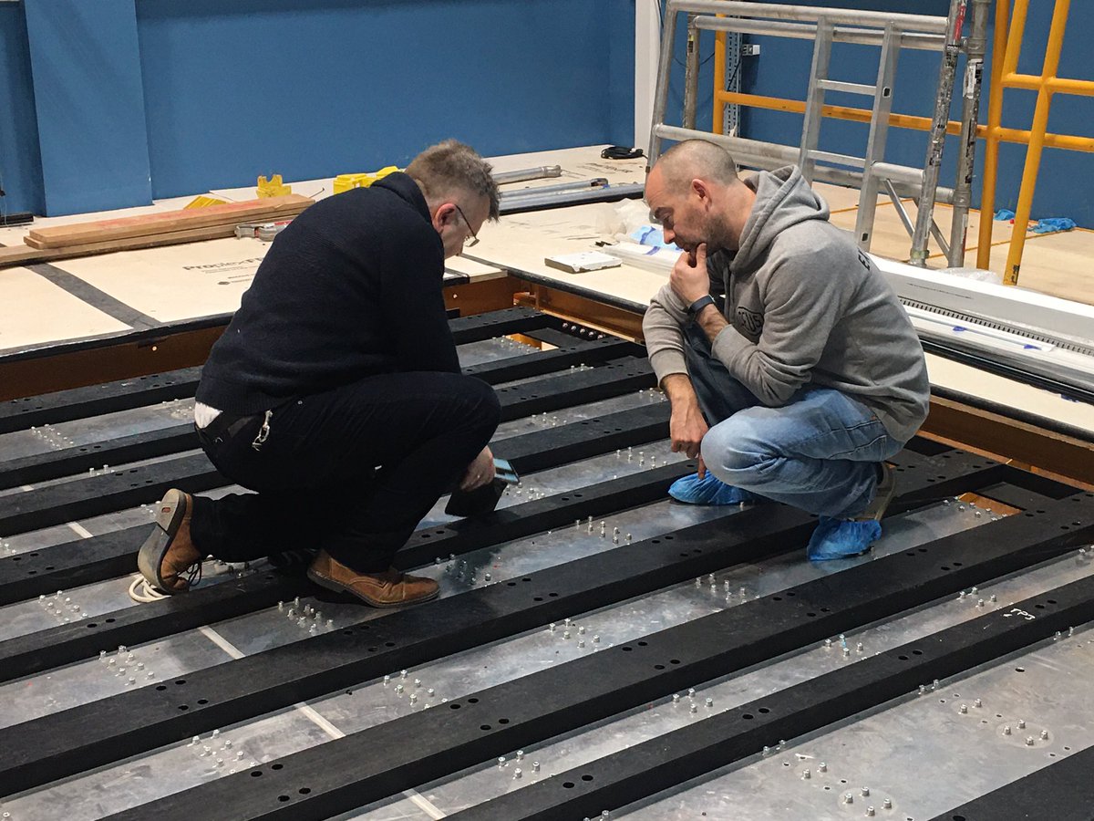 v_simulators's tweet photo. Professor Aleksandar Pavic from @VibrationUoE @CollegeofEMPS @UniofExeter visited the #vsimulators facility today and had his first experience on our bespoke motion platform https://t.co/QG80gMyQPn