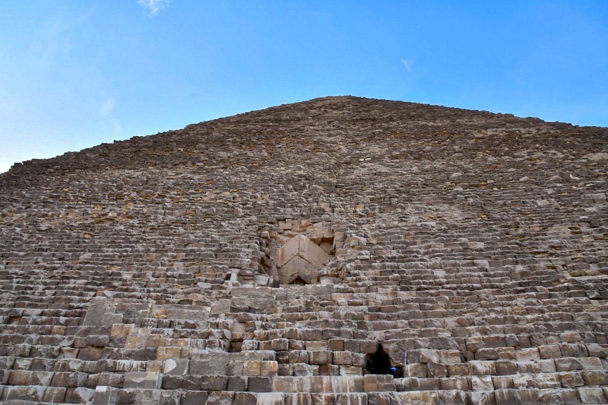 O Xrhsths 黄昏の夢追人 Sto Twitter クフ王 ピラミッド の内部です 世界最大のピラミッド内部です カメラ持込禁止なので一眼レフ2台を預ける事になりました スマホのみ許されていたので 画質が良くありません Tvで何度も観ていた光景を目の当たりにしました