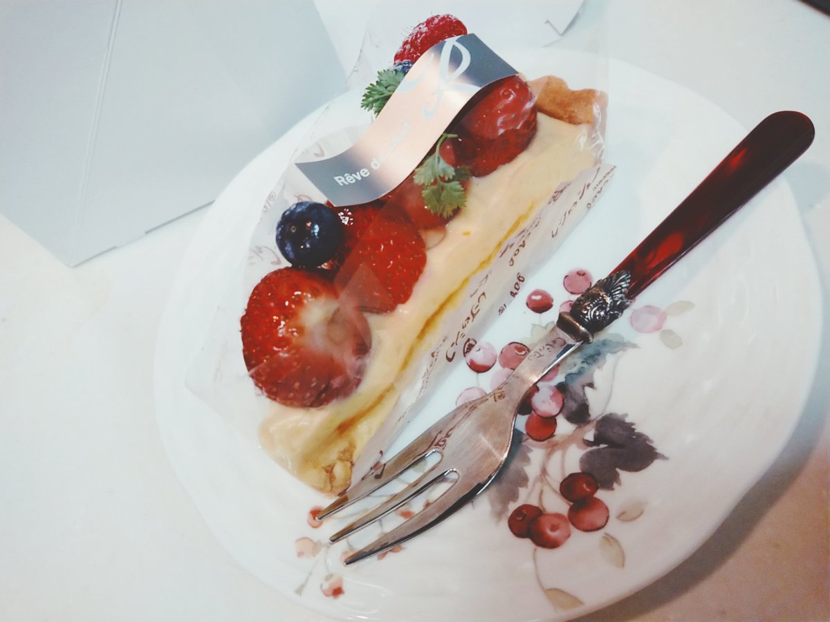 cabbage_oishii's tweet photo. #ThisIsACake https://t.co/bEx5oWauvv