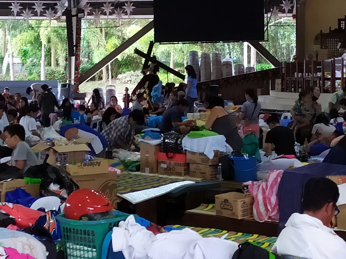 D_RB_Guild's tweet photo. First evacuation center that we deliver the supply is Padre Pio Shrine,  Sto. Tomas,  Batangas. Thank you so much @MustacheTommy @CryptoStache @shariq911 #SolidRedTeam 
#StandWithThePeopleOfThePhilippines🇵🇭❤ https://t.co/CSmP2TomJr