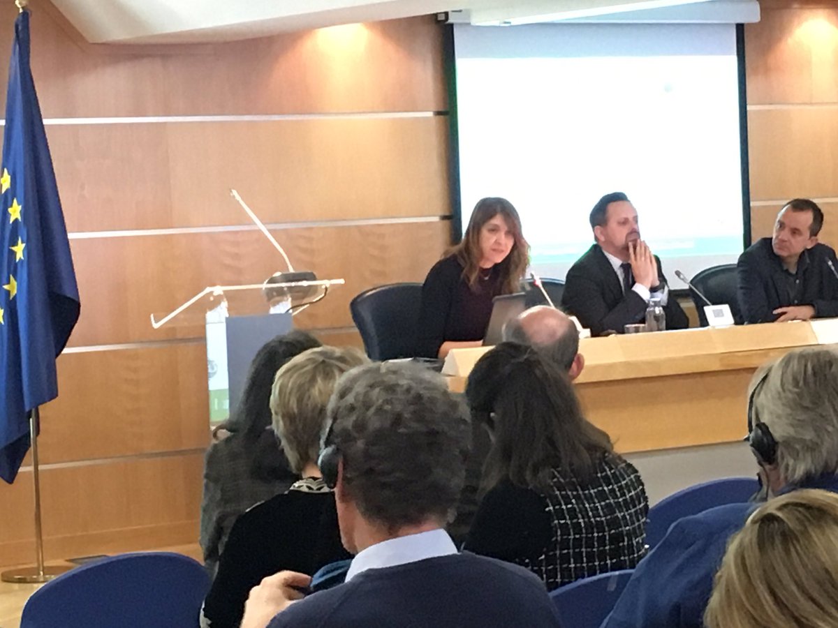 DeepViewEU's tweet photo. Raquel Boto from @CCOO points out about the document that both parties agree to include these recommendations in the negotiations and it fosters a tripartite social dialogue. @UGT_Comunica @AMETIC_es #Deepviewfinalconference #virtualwork https://t.co/QL2lLt0ZxB
