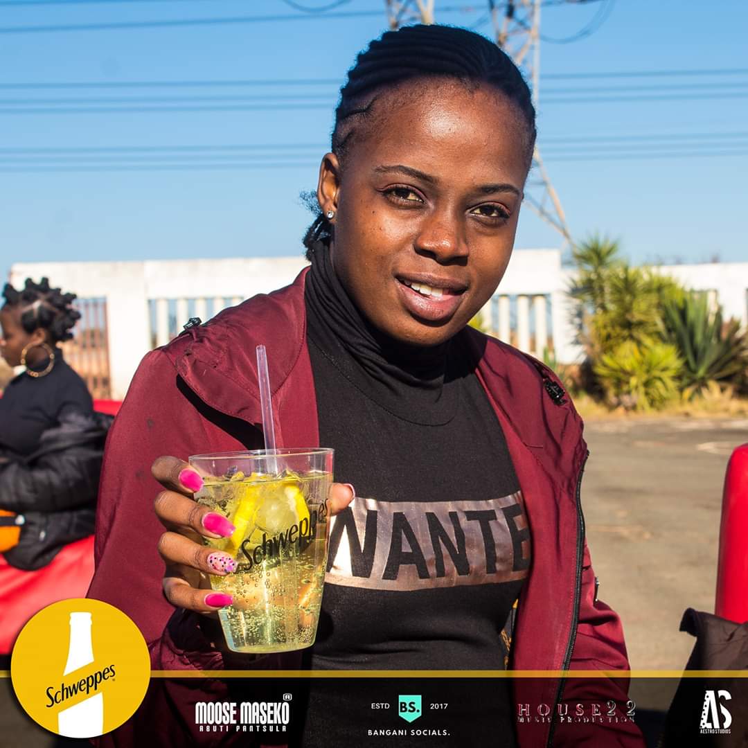 banganisocials's tweet photo. HAPPY NEW YEAR 🙌🙌🙌🙌😁😁😁😁 SIBUYILE  #BANGANISOCIALS2020 IN MARCH MORE DETAILS TO FOLLOW 🔥🔥😊😊😊😊😊 FILL UP YOUR COOLERBOX UNDER THE SUN 💛💛💛 https://t.co/5FVsVvlMqU