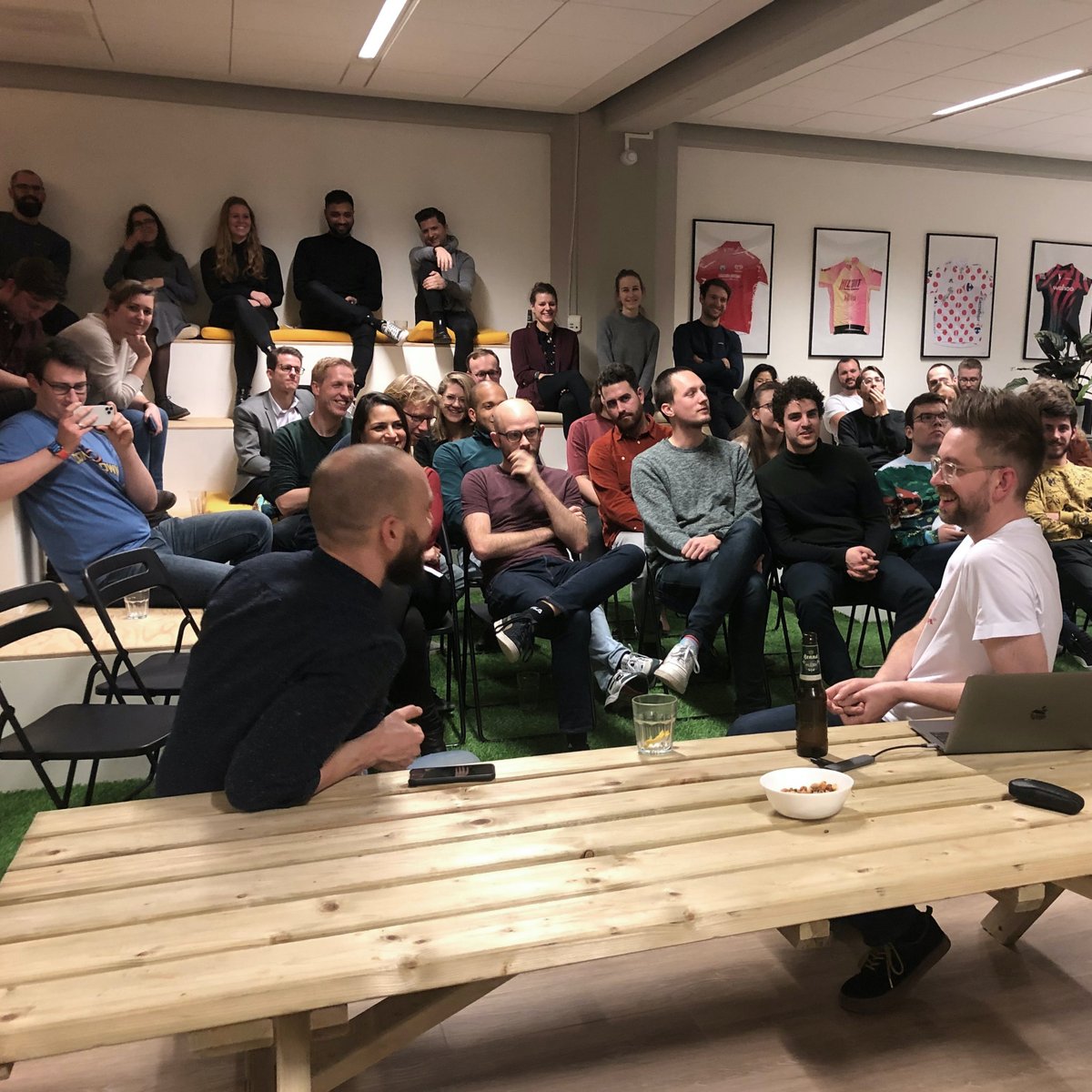 hoppinger's tweet photo. Gisteravond organiseerden collega's @neverblink en @Svenimator samen met @vanKruijssen van @relivecc een interessante UX Cocktail Hour over hoe je je als designer kunt laten inspireren door data! #ux #data #datadrivendesign https://t.co/Hc29qz1P2P