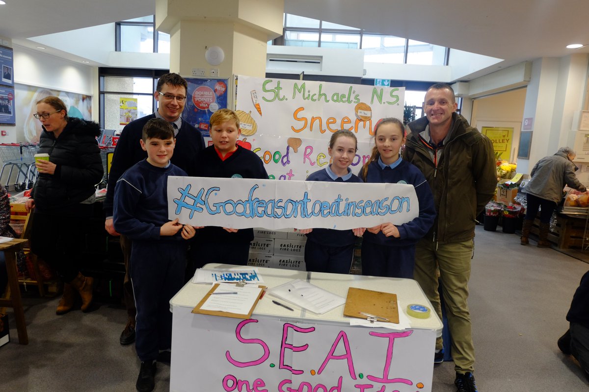 # TAKE THE PLEDGE
"I pledge to eat and shop in season."
to find out what is in season and when click the link  
bordbia.ie/lifestyle/info… 

<a href="/KenmareFoodies/">Karen Coakley/Kenmare Foodie</a> <a href="/FoodPrimary/">primary school food education week</a> <a href="/SEAI_Schools/">SEAI EDUCATION AND YOUTH</a> <a href="/darinaallen/">Darina Allen</a> <a href="/SneemHotel/">Sneem Hotel</a> <a href="/SneemEC/">SneemEC</a> <a href="/clodaghmckenna/">Clodagh McKenna</a> 
<a href="/DonalSkehan/">Donal Skehan</a>