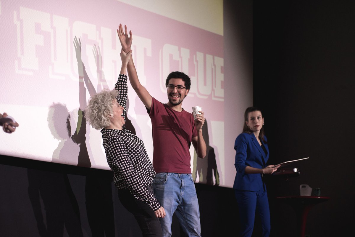 ComedyFightC's tweet photo. 🔥Ocho cómicos reventándose, un jurado barriendo los restos y tú en tu butaca flipando.

💥Hoy a las 23.00 en el @teatretalia de #Valencia tenéis una edición especial del #ComedyFightClub.

❤️Entradas en: https://t.co/jBpHYIFAuK https://t.co/jnuQz6DMBE