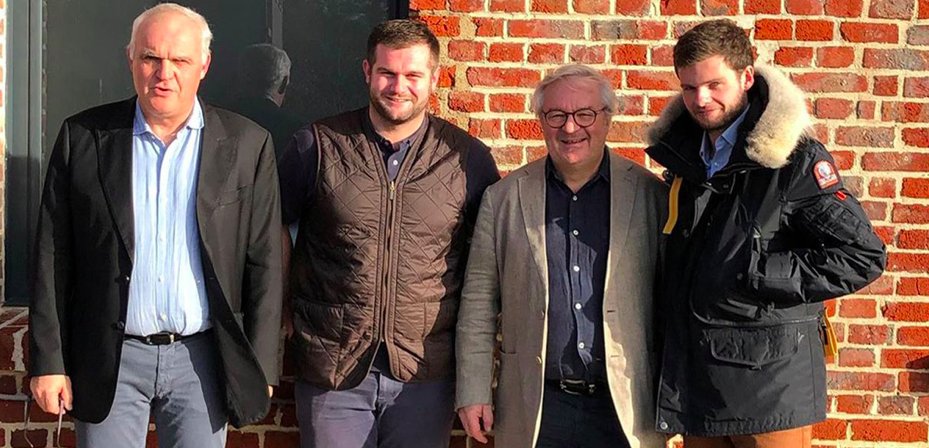 flaxlinenhemp's tweet photo. Le spécialiste du #lin #Depestele prépare la 3e génération familiale. Les deux frères, à la tête du groupe familial normand, spécialiste de la transformation du lin fondé en 1949, accompagnent leurs fils pour reprendre les rênes. 
https://t.co/1GzabBNare https://t.co/dydQxXlDT8