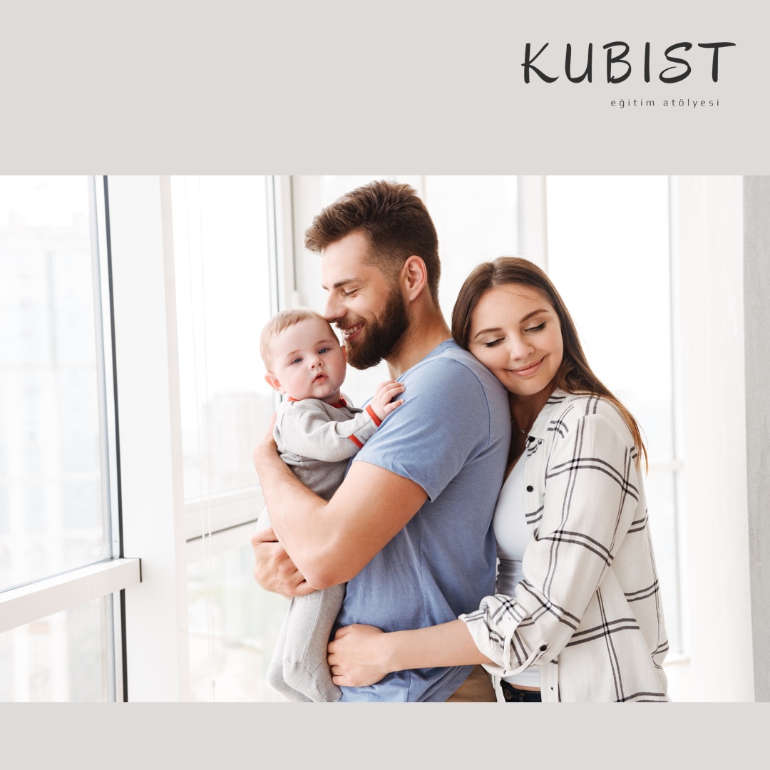 kubistofficial's tweet photo. Bireyin çocukluk döneminde ebeveynleriyle kurduğu ilişki şeklinin,  yetişkinlik dönemindeki romantik ilişkisinde partneriyle kurduğu ilişkiyle benzerlik gösterdiğini biliyor muydunuz? #kubisteğitimatölyesi #eğitimatölyesi #kubist #kubistatölye https://t.co/pKdJFIZSiq