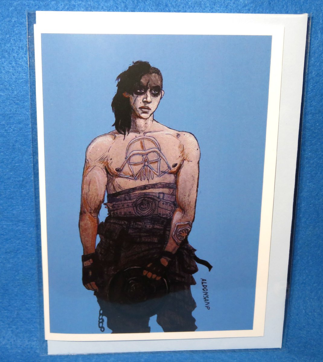 aldonsanp's tweet photo. Mad Max Star Wars AU
Any takers?! 
Those and many other cards available to buy from
@RussiandollRita

#starwars #huxma #kylux #gengerpilot #darkpilot #kyluxau #madmax #kylo #hux #phazma #poedameron https://t.co/UBfecQaDFR