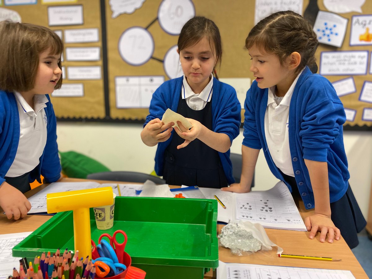 BSNJSV's tweet image. How absorbent are different materials? #JSVY2 have been testing different material for their absorbency. They made thoughtful predictions and ensured that the experiment was a fair test. It is safe to say - Don&apos;t use tin foil to soak up a spill!