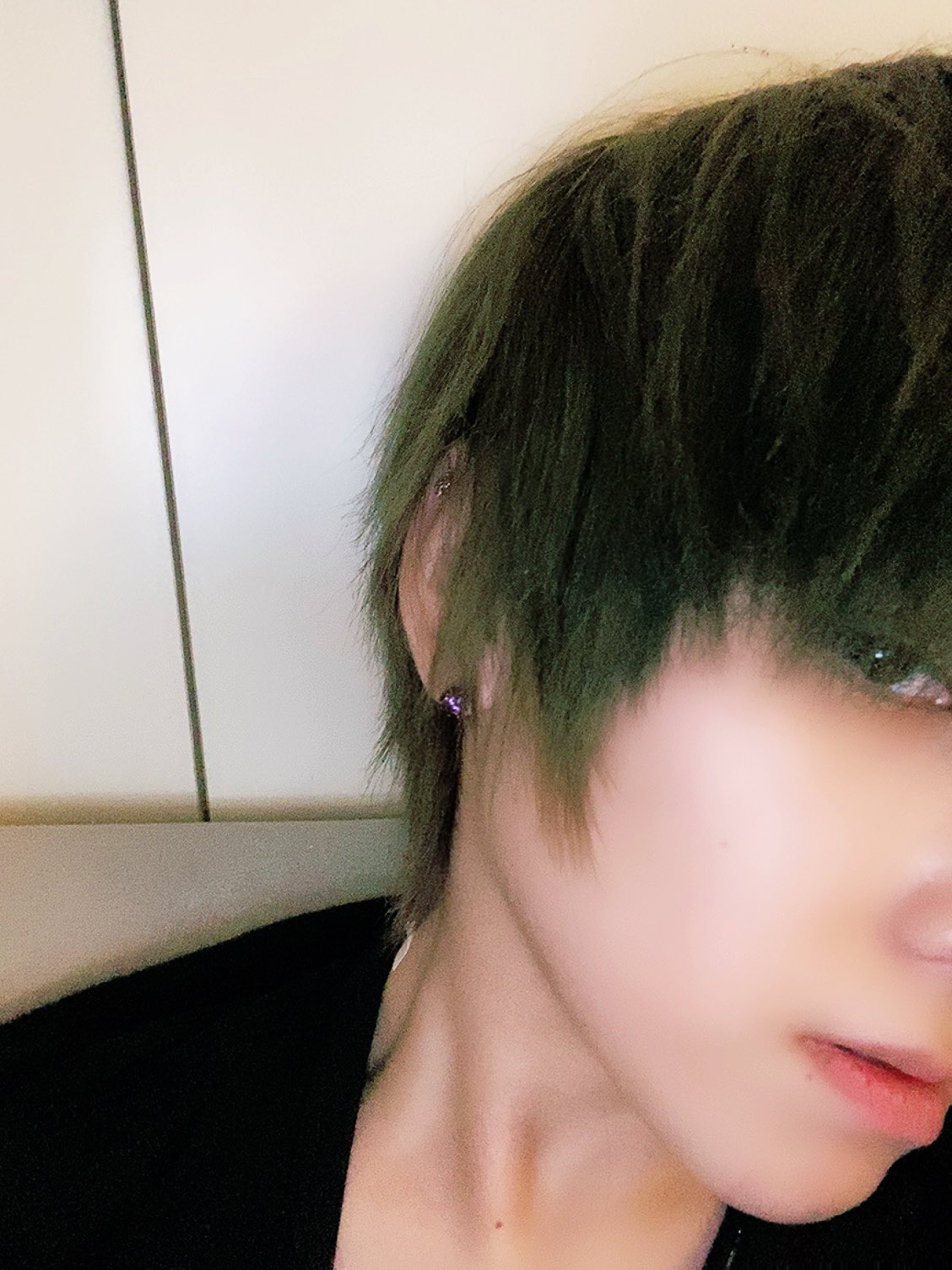 なちさんさん 21 髪の毛を伸ばそうと思います ちょうどうざったい長さだから辛抱せにゃ T Co Imcpahrxsg Twitter