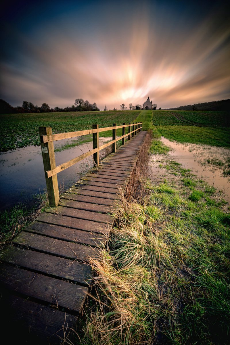 ST Huberts Church,waterlooville <a href="/HollyJGreen/">Holly Green - Weather Presenter</a> <a href="/HampshireLife/">Hampshire Life</a> <a href="/EnglishHeritage/">English Heritage</a> #landscapephotography #longexposure <a href="/a7rii/">Sony a7R II</a>  <a href="/itvweather/">ITV Weather</a> <a href="/AP_Magazine/">Amateur Photographer</a> #landscapelovers