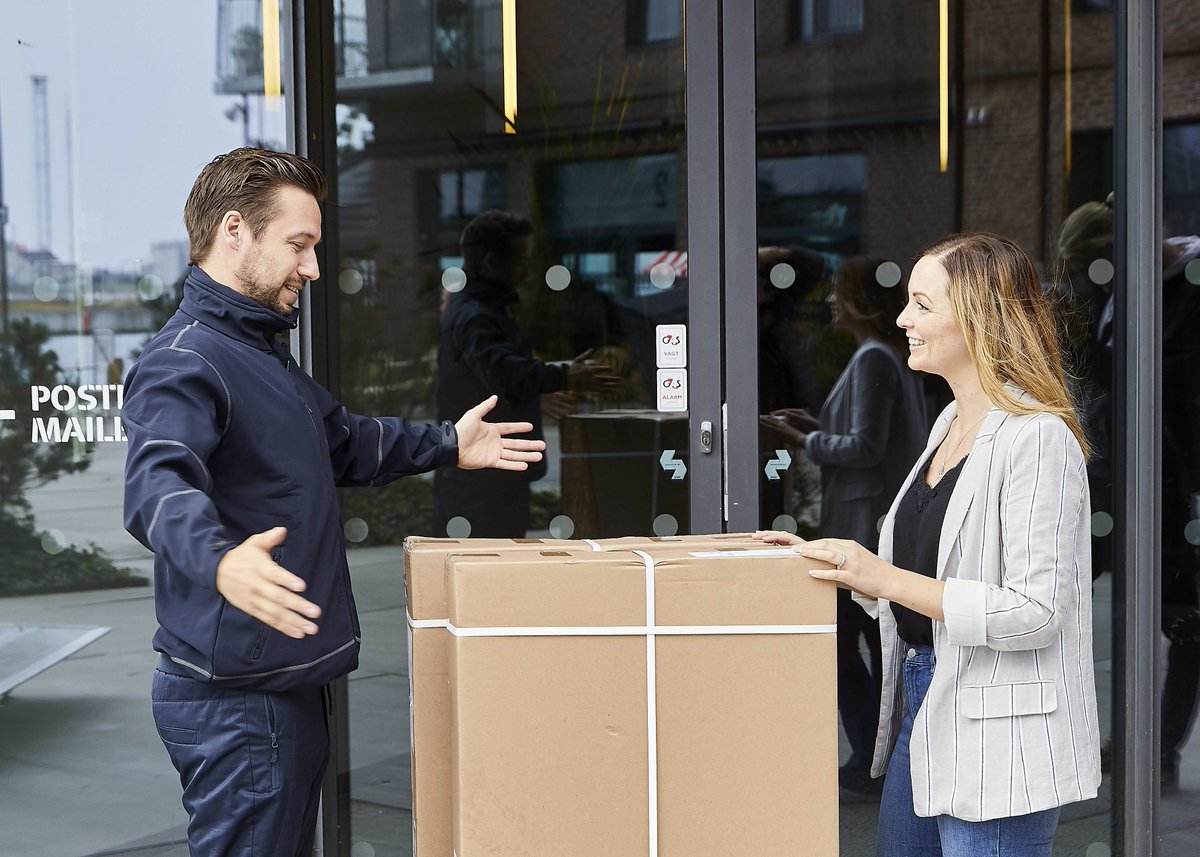 TransportStep's tweet image. Vidste du at @TransportStep hver dag leverer og monterer varer i hele DK?
Brug for hjælp? Call STEP på tlf. +45 50 24 50 50