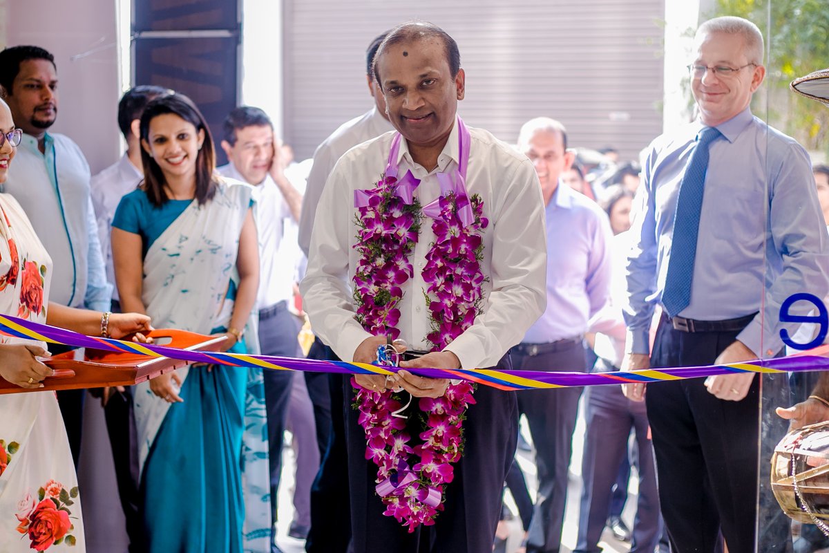 ashok_pathirage's tweet photo. Another significant step for Softlogic Glomark as we have opened up a brand new outlet in Nawala. Be a part of this excellent shopping experience of redefining convenience &amp; freshness. #Checkin to some of the opening moments. #comebeinspired #GLOMARK https://t.co/bCQm3v7lLw