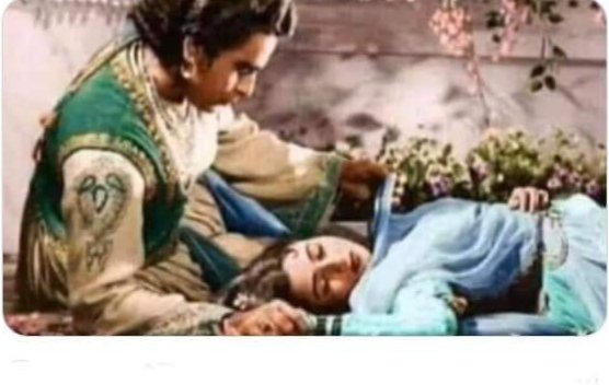 KainatMalik77's tweet photo. اٹھو انار کلی اور اوکاڑہ کے لیے سامان باندہ لو..😜😄 https://t.co/xNcvVvLK12