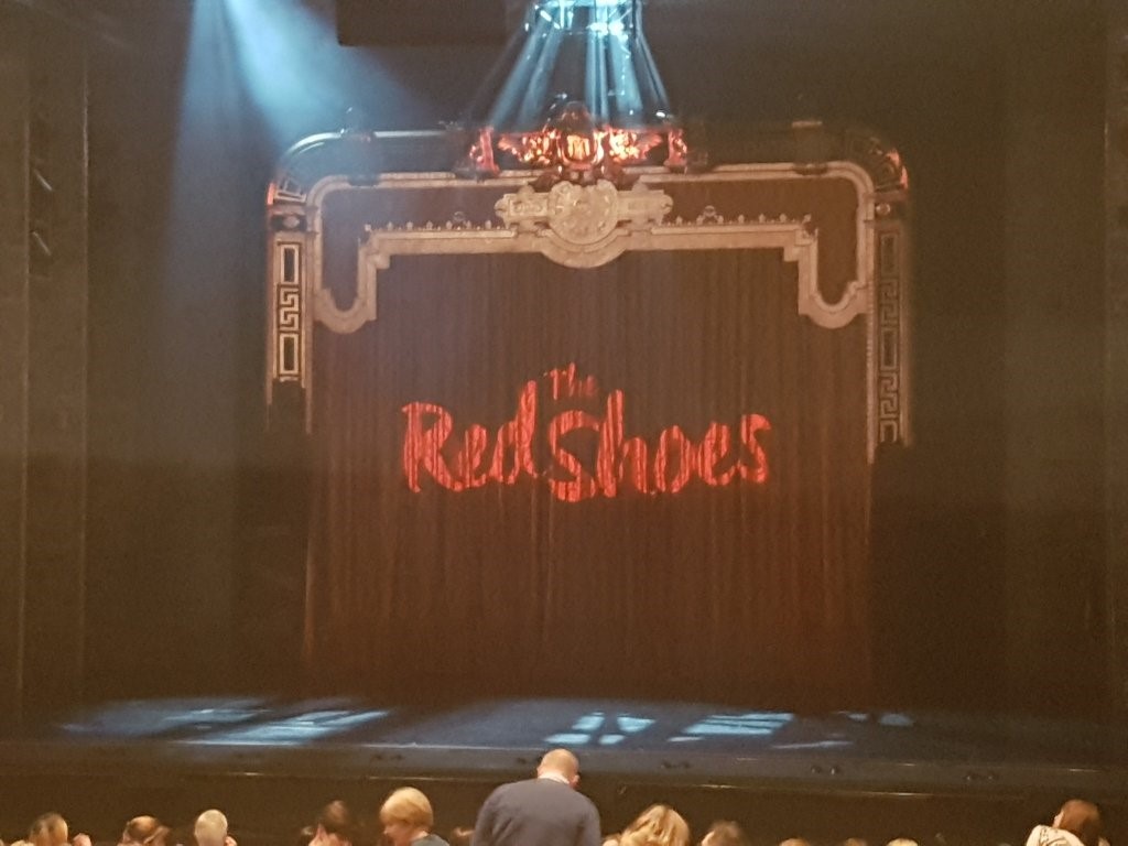 Last night our #PhD students enjoyed a trip to the ballet to see #TheRedShoes 👠👠at @Sadlers_Wells 
#phdlife #partofLSE #LSEStats 💃