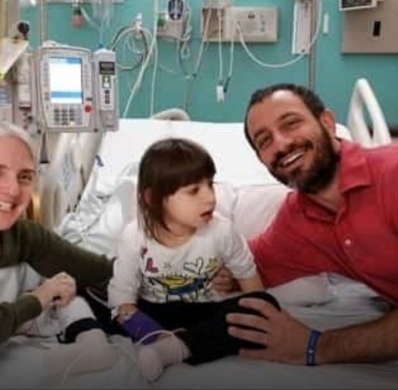 MichelaMirani's tweet photo. Un abbraccio e un "in bocca al lupo" di cuore alla piccola Tea di Ancona, 4 anni e mezzo, che si trova in America per sottoporsi a un'infusione di cellule staminali e tentare di contrastare la paralisi cerebrale da cui è affetta fin dalla nascita
Forza piccola ❤️ https://t.co/pcUlpbzdS6