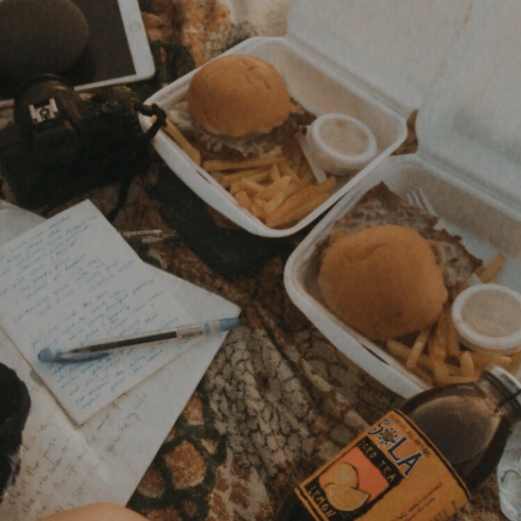 tuessdae's tweet photo. From summer two years ago, I went here alone. Had a picnic, listened to music that I love, wrote poems and enjoyed the sunset. Then you came, and now we did all of it together. Thank you for being alone with me. Here’s to more months and memories with you. https://t.co/WsBhv36H4G