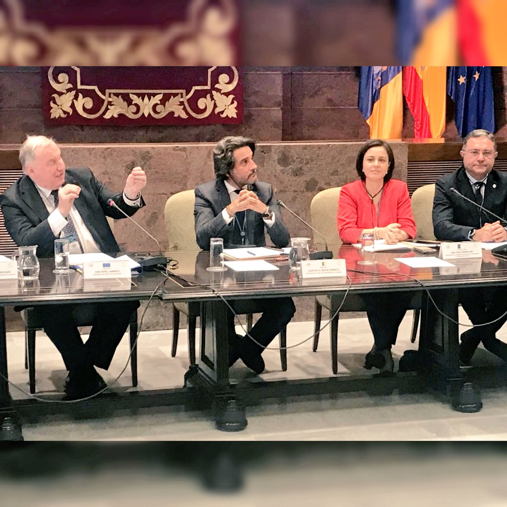 CoR_President's tweet image. To maximise the impact of the EU,  ensure it improves the lives of every citizen &amp;amp; strengthen democracy, we need a new way of working.

Regional parliaments must be involved throughout EU policy-making #calre2020