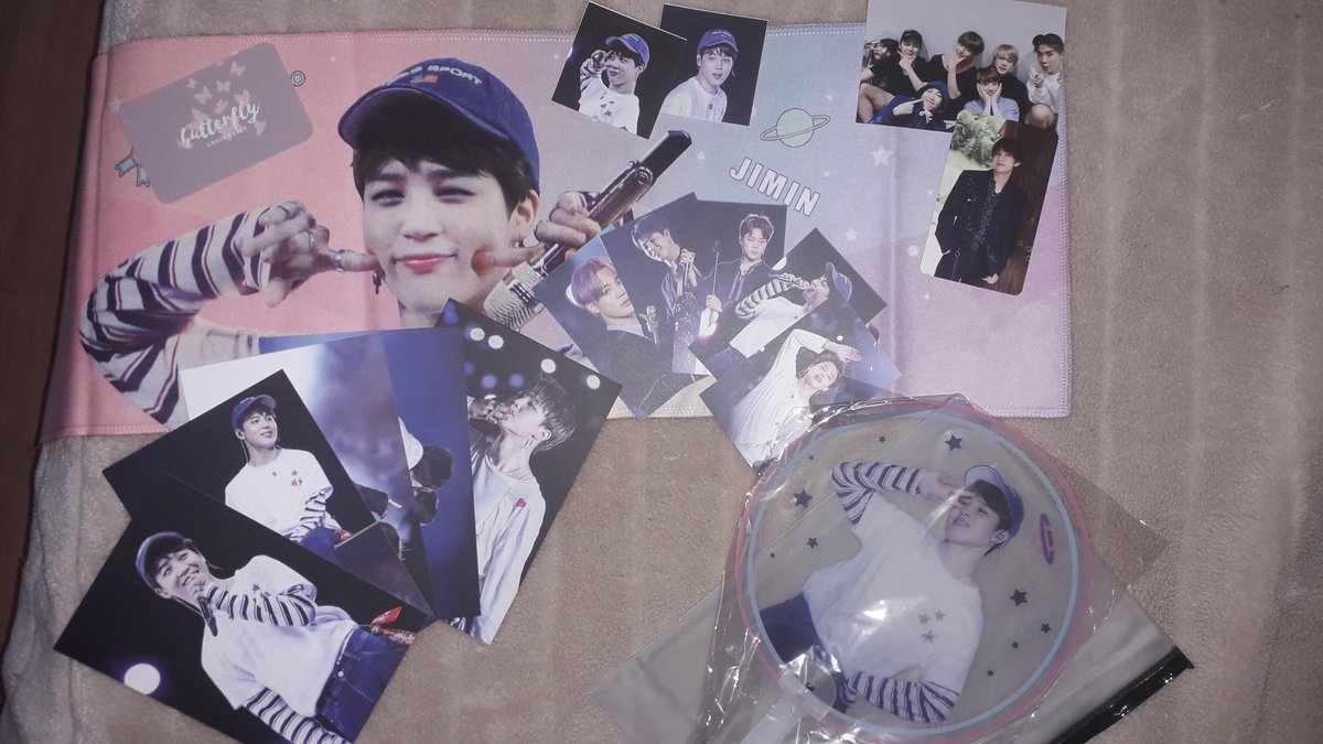 Omg ! I'm so soft ! Thanks you @bts_dumpling for slogan and beautiful photos ! And thanks you @GroupOrderBtfly ! This is the most adorable GO, i recommend her to you ! 

#butterflygoreview