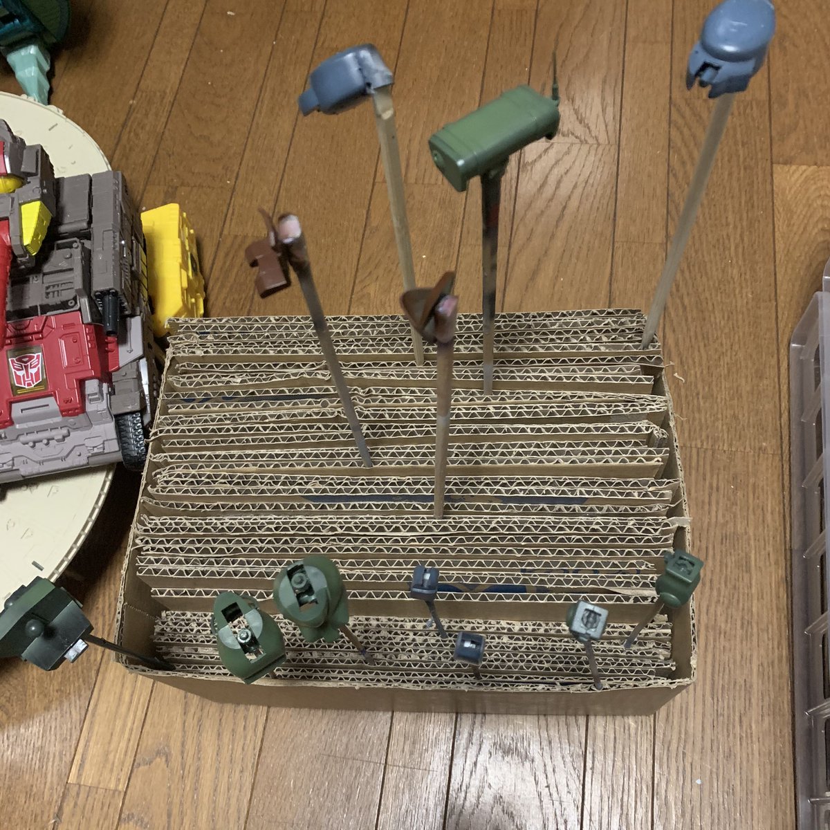 トイプリズン スタンディングトータス塗装中 トータスの意味は陸ガメ タートルは海ガメと知った なるほど でmk Iiは宇宙用 しかしベースとなったトータスの出番の少なさよ ボトムズ 冬のタカラat祭り