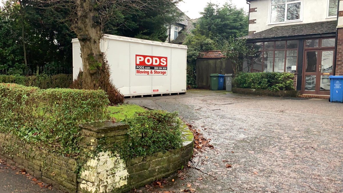 PODS_UK's tweet photo. Just a few of our recent #container #deliveries ๐ ๐
If you need a #moving or #storage solution, look ๐ no further!
#PODS - The Easiest Way to Move & Store ๐๐ป
#podsstorage #movingonquotes #movinghouse #selfstorage #innovation #manchester https://t.co/8iZlYv33KD